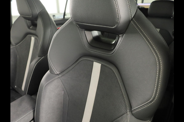 Škoda Kodiaq Sportline Business PHEV 1.5 TSI 204 pk 6 versn. DSG | Panoramadak | Wegklapbare trekhaak | 20 inch lichtmetalen velgen| Winter pakket | Verwarmbare vooruit