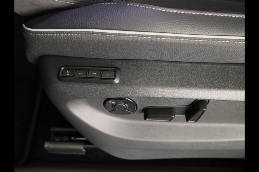 Škoda Kodiaq Sportline Business PHEV 1.5 TSI 204 pk 6 versn. DSG | Panoramadak | Wegklapbare trekhaak | 20 inch lichtmetalen velgen| Winter pakket | Verwarmbare vooruit