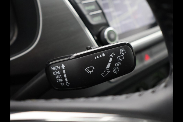 Škoda Fabia Combi TSI 95 PK BUSINESS SPORT GARANTIE 9-2030* VOLLEDIG ONDERHOUDEN. PDC V+A . FULL MAP NAVI . ELEKTRISCHE RAMEN V+A .