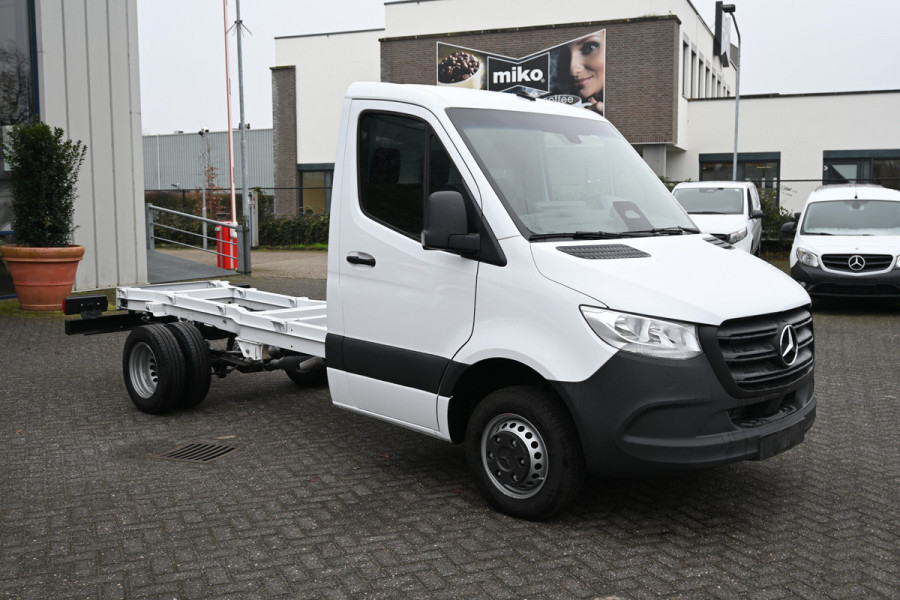 Mercedes-Benz Sprinter 515 CDI L2 Pro chassis cabine 3500 KG trekgewicht, Geveerde stoel