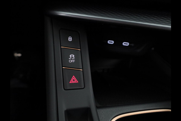 CUPRA Terramar 1.5 TSI e-Hybrid Business 201PK | 20 Inch | Sennheiser | Elektrisch verstelbare voorstoelen | Head-up Display | 360 Camera | Adaptieve Cruise Control | Keyless Entry |