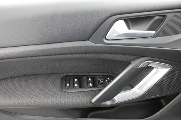 Peugeot 308 SW 1.2 PureTech Blue*ACC*CAM*NAVI*ECC*TEL*CARPLAY*