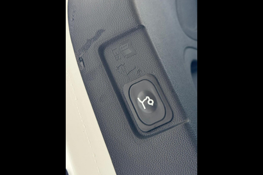 Ford Puma 1.0 EcoBoost Hybrid ST-Line Vignale, VOL OPTIES , panoramadak, stoelverwarming,lederen sportinterieur,achteruitrijcamera