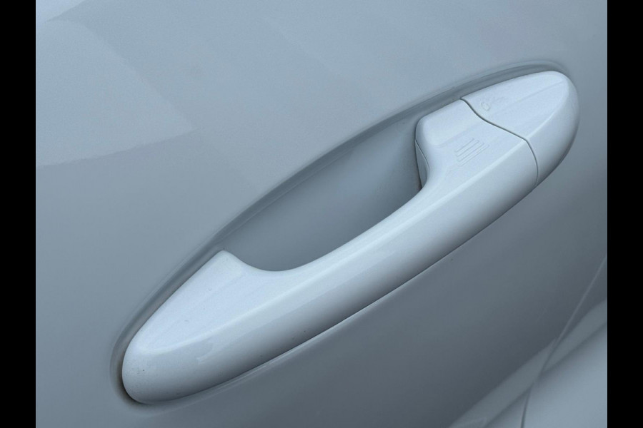 Ford Puma 1.0 EcoBoost Hybrid ST-Line Vignale, VOL OPTIES , panoramadak, stoelverwarming,lederen sportinterieur,achteruitrijcamera