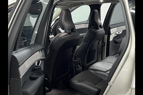 Volvo XC90 2.0 T8 Plug-in hybrid AWD Ultra Dark Luchtvering | Massage | Bowers & Wilkins | Trekhaak | Adapt. Cruise | Stoelventilatie | 22" wielen | 360 camera | Head-up