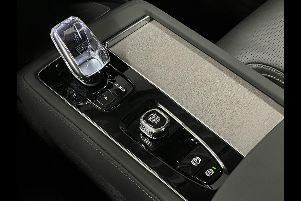 Volvo XC90 2.0 T8 Plug-in hybrid AWD Ultra Dark Luchtvering | Massage | Bowers & Wilkins | Trekhaak | Adapt. Cruise | Stoelventilatie | 22" wielen | 360 camera | Head-up