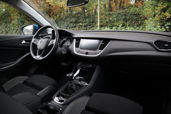 Opel Grandland X 1.2 Turbo Business + | Navi | Carplay | Cruise control |