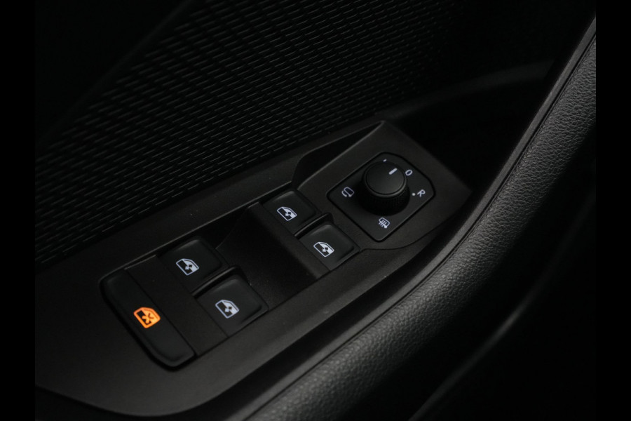 Škoda Octavia Combi 1.0 e-TSI 110pk DSG Business Edition Navigatie Digital Cockpit Pdc Android/Carplay Lm Velgen