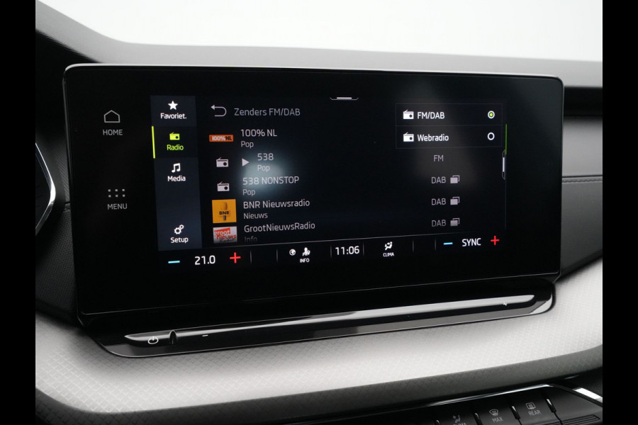 Škoda Octavia Combi 1.0 e-TSI 110pk DSG Business Edition Navigatie Digital Cockpit Pdc Android/Carplay Lm Velgen