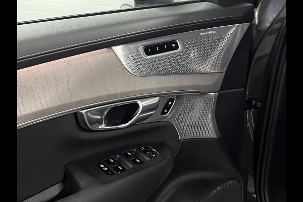 Volvo XC90 2.0 T8 Plug-in hybrid AWD Ultra Dark Luchtvering | Massage | Bowers & Wilkins | Trekhaak | Adapt. Cruise | Stoelventilatie | 22" wielen | 360 camera | Head-up