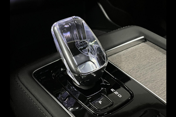 Volvo XC90 2.0 T8 Plug-in hybrid AWD Ultra Dark Luchtvering | Massage | Bowers & Wilkins | Trekhaak | Adapt. Cruise | Stoelventilatie | 22" wielen | 360 camera | Head-up