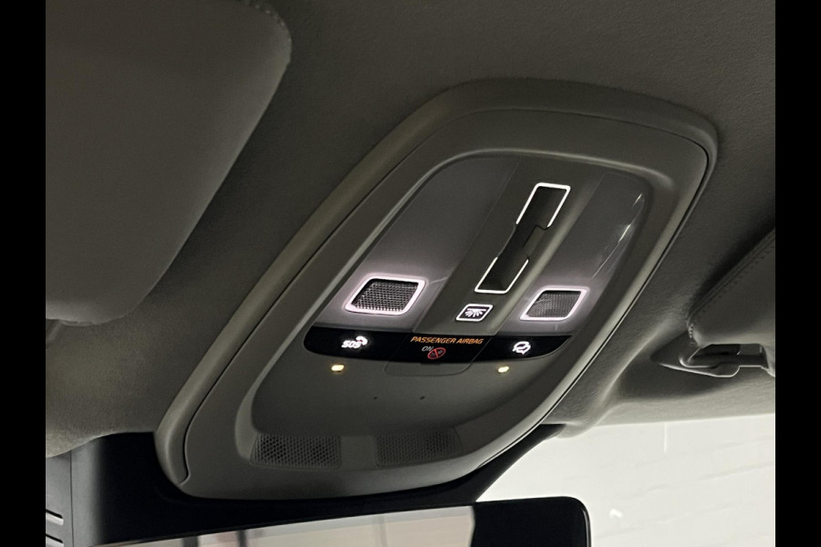 Volvo XC90 2.0 T8 Plug-in hybrid AWD Ultra Dark Luchtvering | Massage | Bowers & Wilkins | Trekhaak | Adapt. Cruise | Stoelventilatie | 22" wielen | 360 camera | Head-up