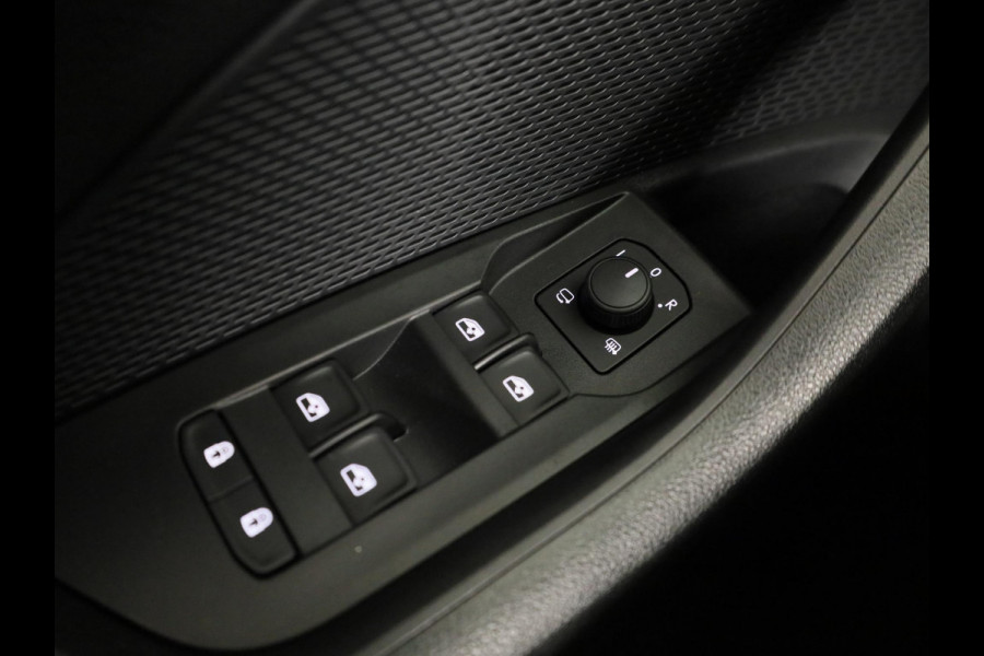 Škoda Octavia Combi Business Edition m-HEV 1.5 TSI 115 pk 7 versn. DSG | Sunset | Wegklapbare trekhaak | 18 inch lichtmetalen velgen Vega Aero zwart