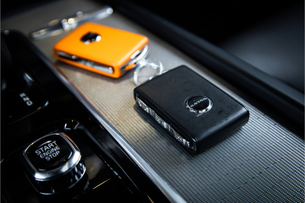 Volvo XC90 2.0 T8 Plug-in hybrid AWD Plus Bright - Panorama | H&K | Memory | Elek. Trekhaak