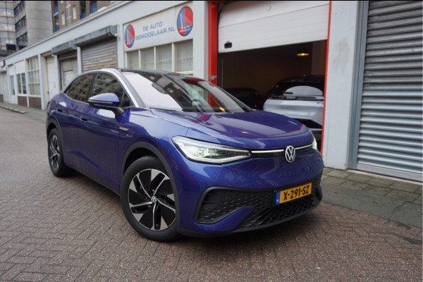 Volkswagen ID.5 Pro 77 kWh | 94%SOH | Panoramadak | MATRIX | Leer | 360 camera | Adaptieve cruise + lane departure met stuurcorrectie | Dakspoiler | Apple Carplay | Key Less Entry/ Go | Sfeerverlichting