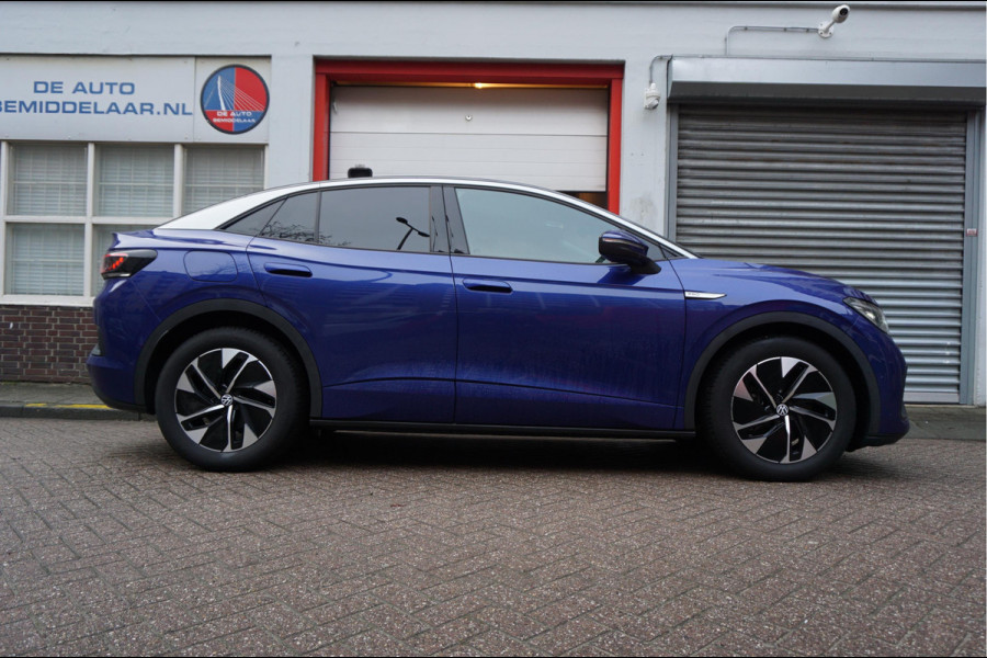 Volkswagen ID.5 Pro 77 kWh | 94%SOH | Panoramadak | MATRIX | Leer | 360 camera | Adaptieve cruise + lane departure met stuurcorrectie | Dakspoiler | Apple Carplay | Key Less Entry/ Go | Sfeerverlichting