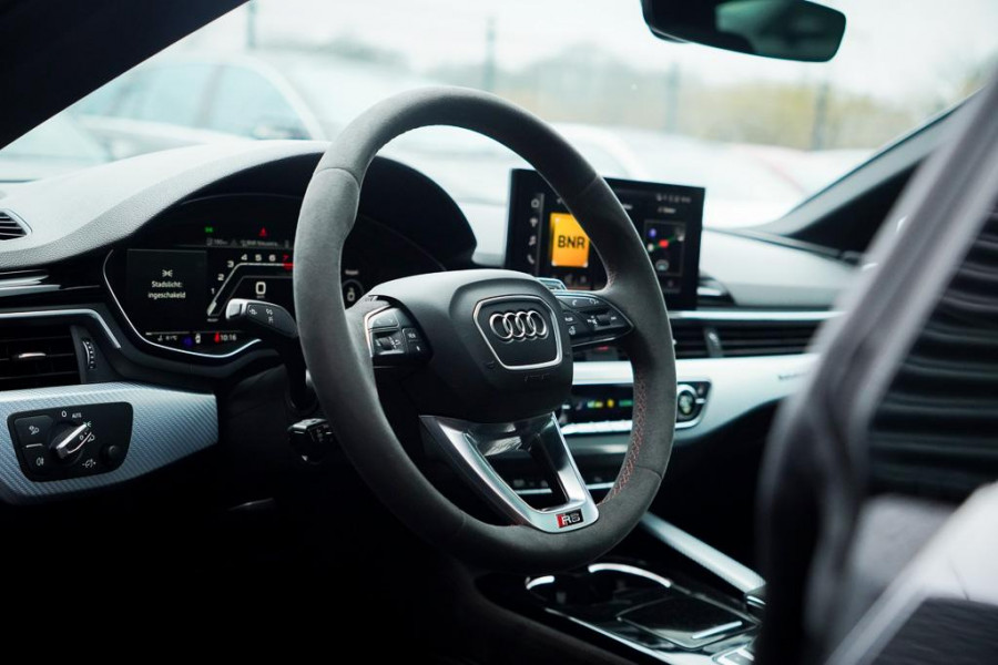 Audi RS5 Sportback 2.9 TFSI A5 quattro competition plus / Massage / Pano / 360 / Fabr. Garantie