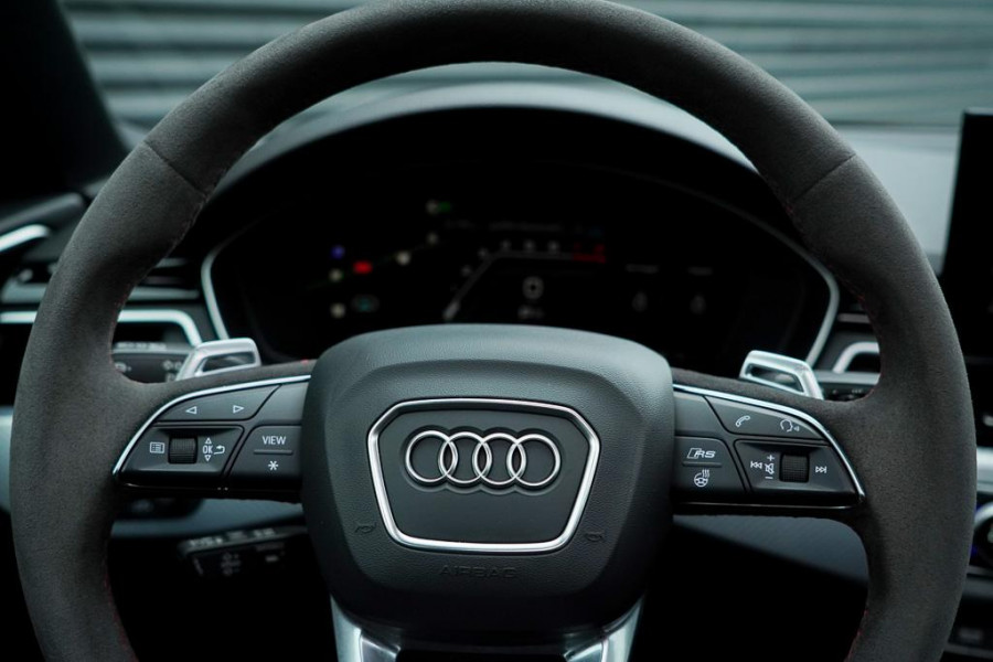 Audi RS5 Sportback 2.9 TFSI A5 quattro competition plus / Massage / Pano / 360 / Fabr. Garantie