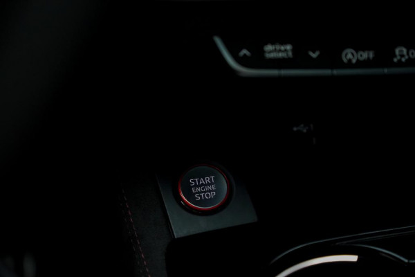 Audi RS5 Sportback 2.9 TFSI A5 quattro competition plus / Massage / Pano / 360 / Fabr. Garantie