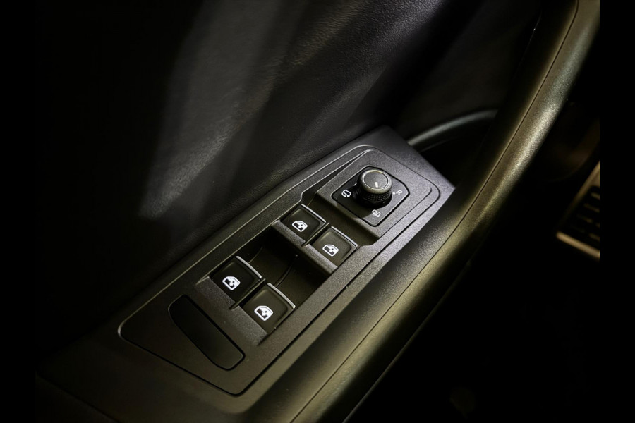 Volkswagen T-Roc Cabrio 1.5 TSI 150PK DSG R-LINE SPORT NAVI/PDC/LED/R-LINE