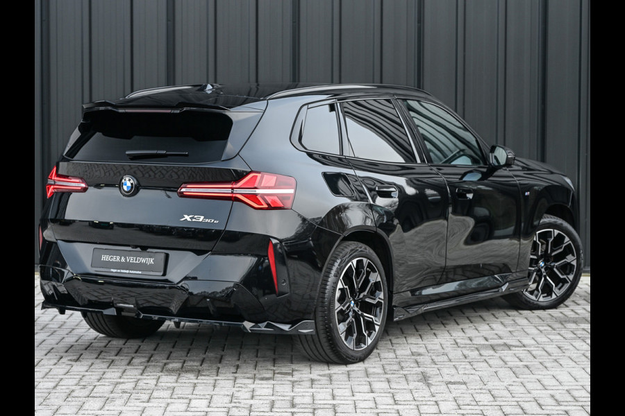 BMW X3 30e xDrive · M-Sport · Panorama dak · Sport stoelen · Driving Assistant Plus · Dab+ · Harman/Kardon · Adaptive Led · Head-Up · 3