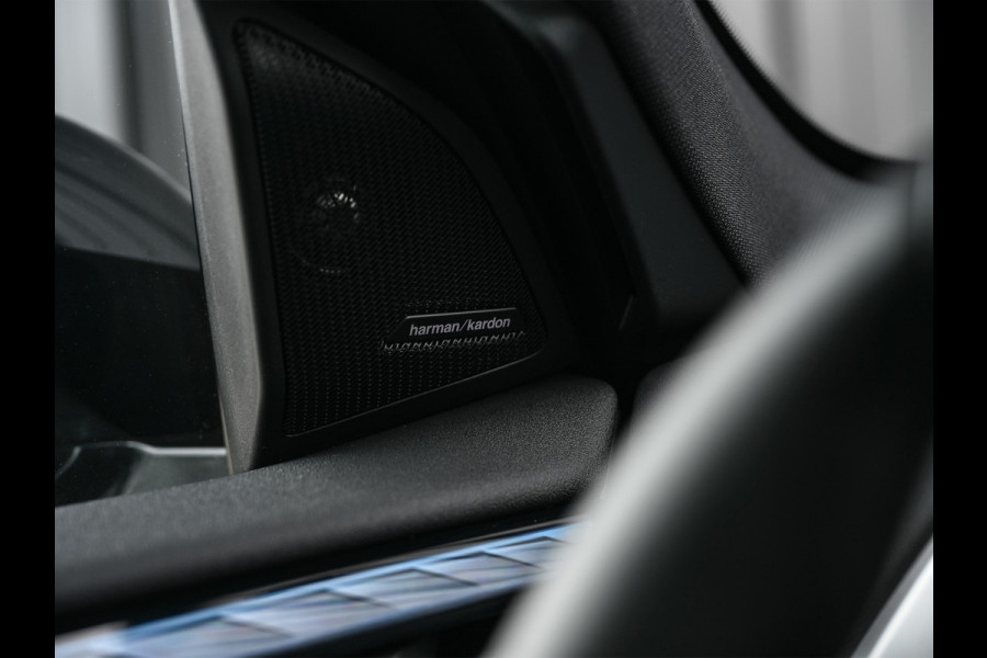 BMW X3 30e xDrive · M-Sport · Panorama dak · Sport stoelen · Driving Assistant Plus · Dab+ · Harman/Kardon · Adaptive Led · Head-Up · 3