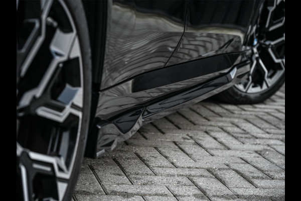 BMW X3 30e xDrive · M-Sport · Panorama dak · Sport stoelen · Driving Assistant Plus · Dab+ · Harman/Kardon · Adaptive Led · Head-Up · 3