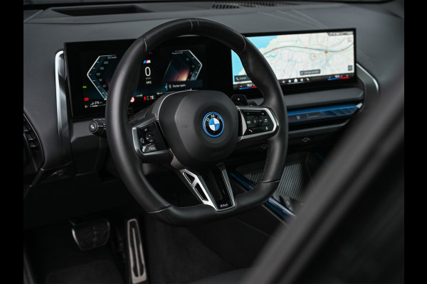 BMW X3 30e xDrive · M-Sport · Panorama dak · Sport stoelen · Driving Assistant Plus · Dab+ · Harman/Kardon · Adaptive Led · Head-Up · 3