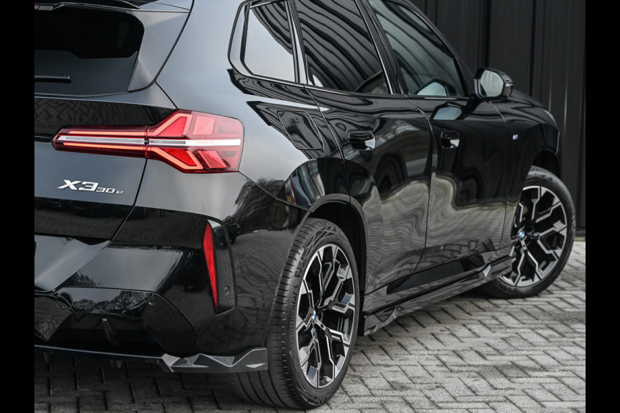 BMW X3 30e xDrive · M-Sport · Panorama dak · Sport stoelen · Driving Assistant Plus · Dab+ · Harman/Kardon · Adaptive Led · Head-Up · 3