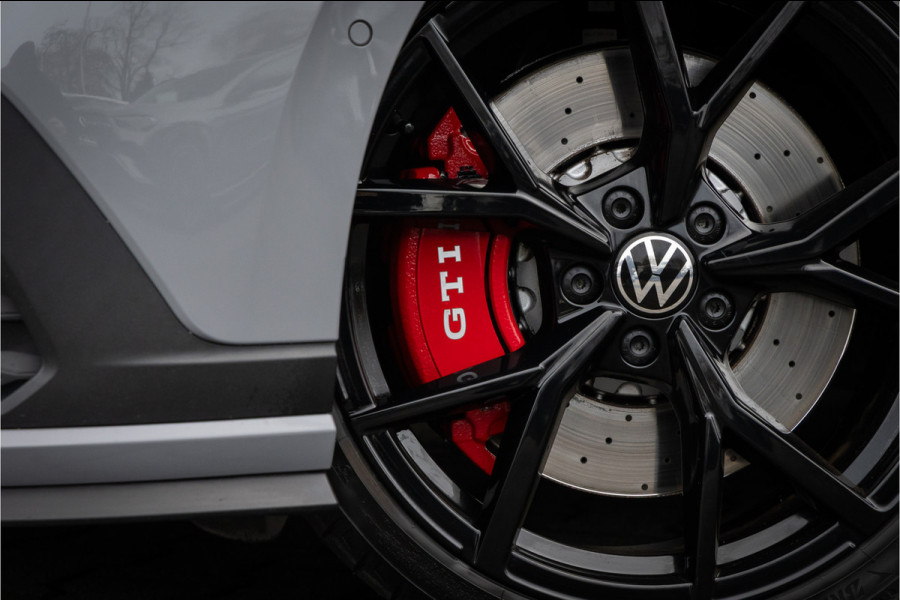 Volkswagen Golf GTI Clubsport Mondsteingrau - Pano - H/K