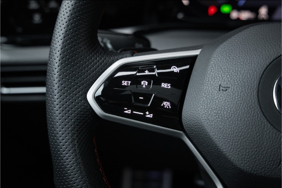 Volkswagen Golf GTI Clubsport Mondsteingrau - Pano - H/K