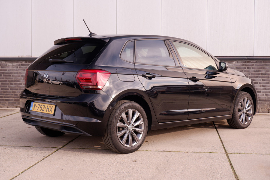Volkswagen Polo 1.0 TSI Comfortline Business | Carplay | Camera | Virtual Cockpit | PDC | Navi
