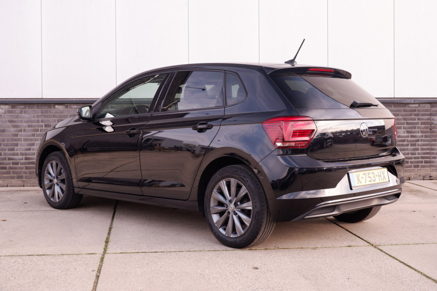 Volkswagen Polo 1.0 TSI Comfortline Business | Carplay | Camera | Virtual Cockpit | PDC | Navi