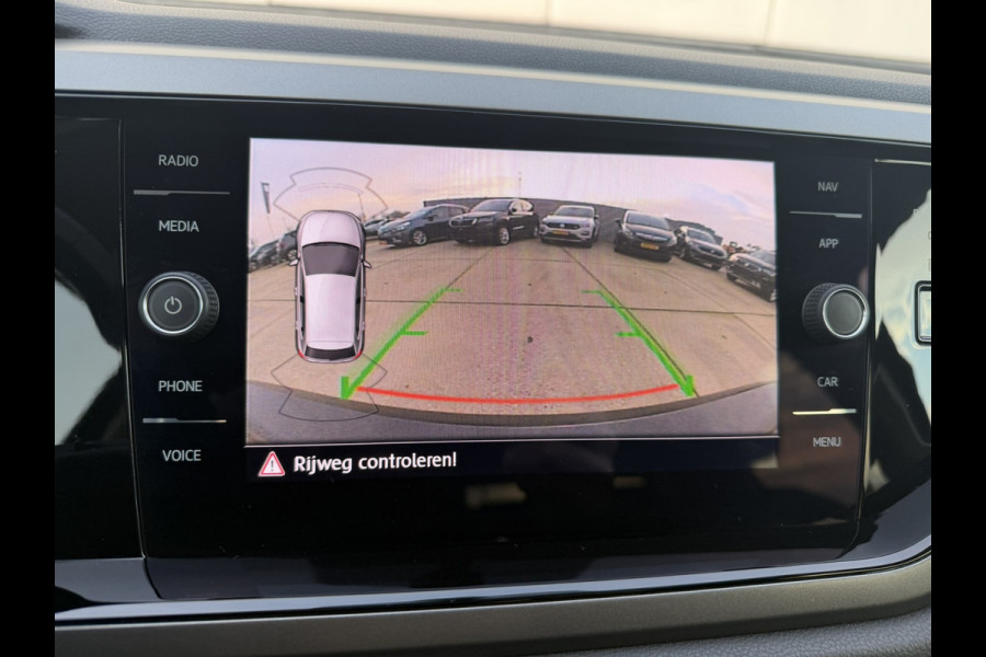 Volkswagen Polo 1.0 TSI Comfortline Business | Carplay | Camera | Virtual Cockpit | PDC | Navi