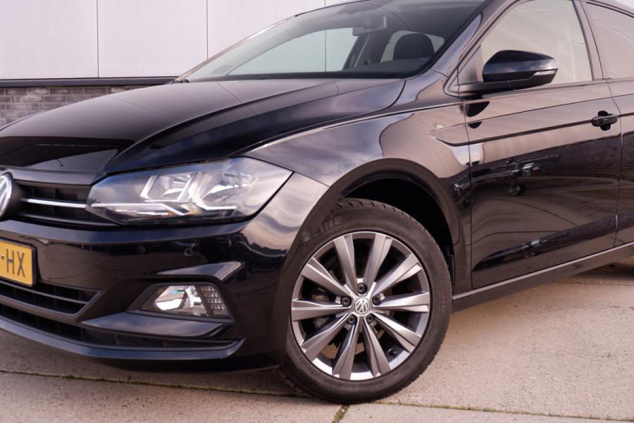Volkswagen Polo 1.0 TSI Comfortline Business | Carplay | Camera | Virtual Cockpit | PDC | Navi