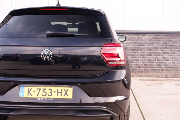 Volkswagen Polo 1.0 TSI Comfortline Business | Carplay | Camera | Virtual Cockpit | PDC | Navi