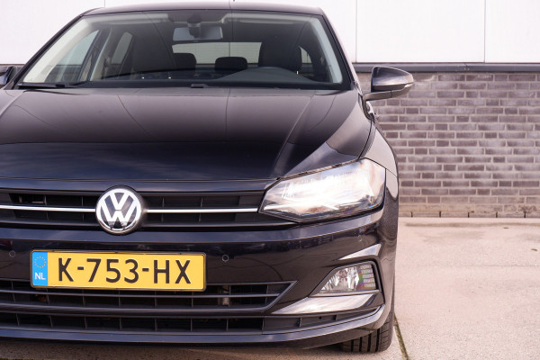 Volkswagen Polo 1.0 TSI Comfortline Business | Carplay | Camera | Virtual Cockpit | PDC | Navi