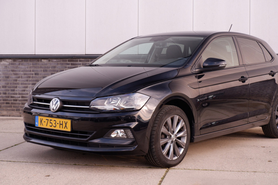 Volkswagen Polo 1.0 TSI Comfortline Business | Carplay | Camera | Virtual Cockpit | PDC | Navi