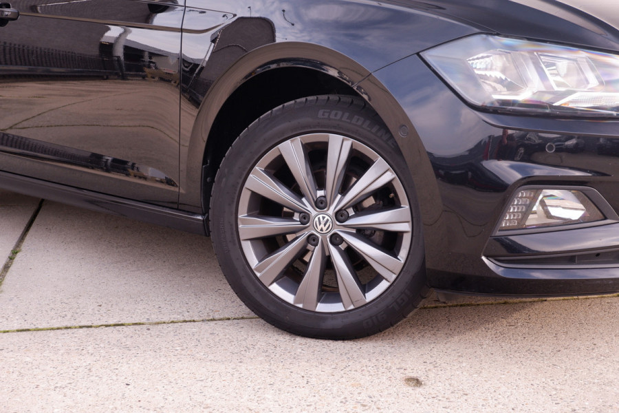 Volkswagen Polo 1.0 TSI Comfortline Business | Carplay | Camera | Virtual Cockpit | PDC | Navi
