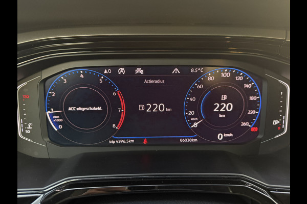 Volkswagen Polo 1.0 TSI Comfortline Business | Carplay | Camera | Virtual Cockpit | PDC | Navi