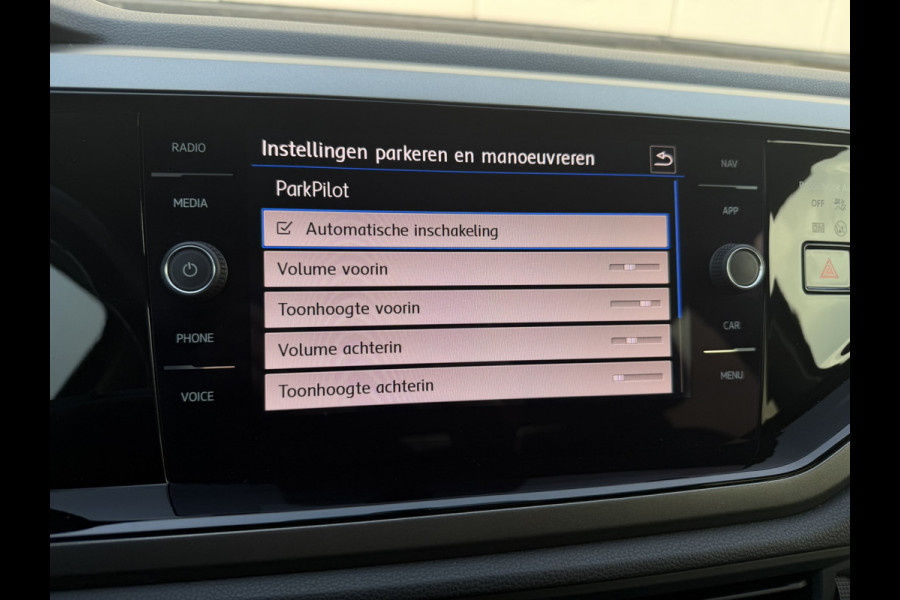 Volkswagen Polo 1.0 TSI Comfortline Business | Carplay | Camera | Virtual Cockpit | PDC | Navi