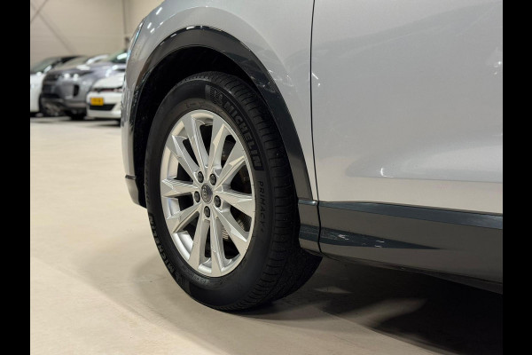 Audi Q3 35 TFSI 150PK Pro Line, S-Tronic, Virtual, Matrix, Apple Carplay, ACC, Blind Spot, Trekhaak, Voll Led, Voll Onderhouden