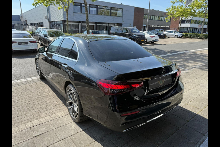 Mercedes-Benz E-Klasse 300 e AMG LEDER/NAVI/PANO/BURMESTER®