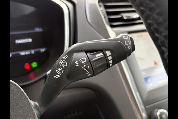 Ford Mondeo Wagon 2.0 IVCT HEV Titanium 187pk Automaat | Lichtmetaal | Navigatie | Apple Carplay / Android auto | Climate control