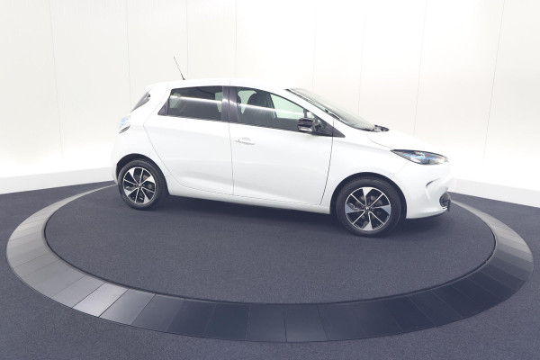 Renault ZOE Q90 Intens Quickcharge 41 kWh | Huuraccu | Navigatie | Parkeersensoren | Climate Control