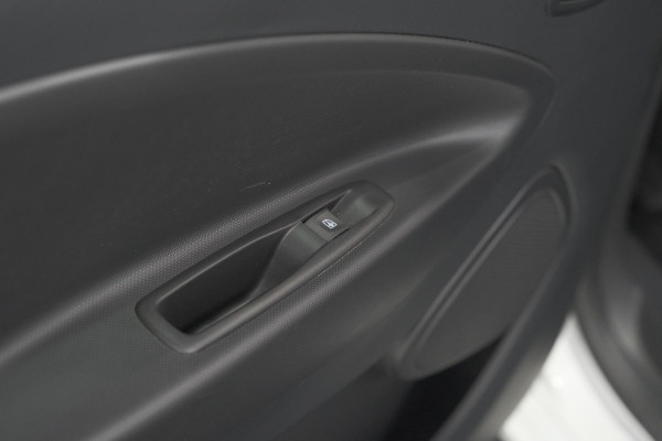 Renault ZOE Q90 Intens Quickcharge 41 kWh | Huuraccu | Navigatie | Parkeersensoren | Climate Control