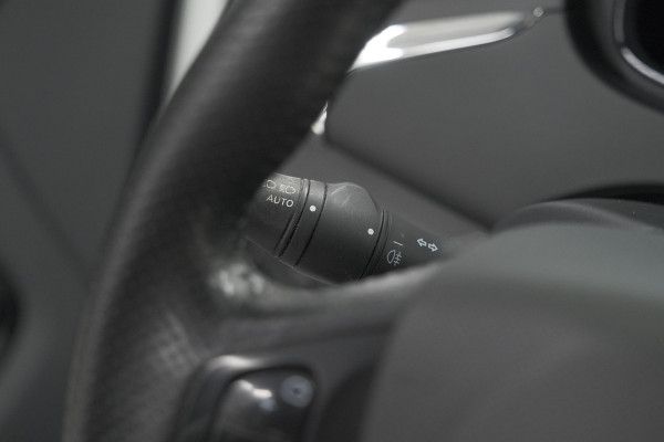 Renault ZOE Q90 Intens Quickcharge 41 kWh | Huuraccu | Navigatie | Parkeersensoren | Climate Control