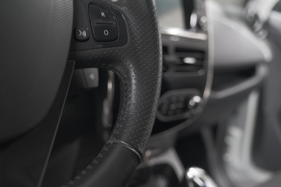 Renault ZOE Q90 Intens Quickcharge 41 kWh | Huuraccu | Navigatie | Parkeersensoren | Climate Control