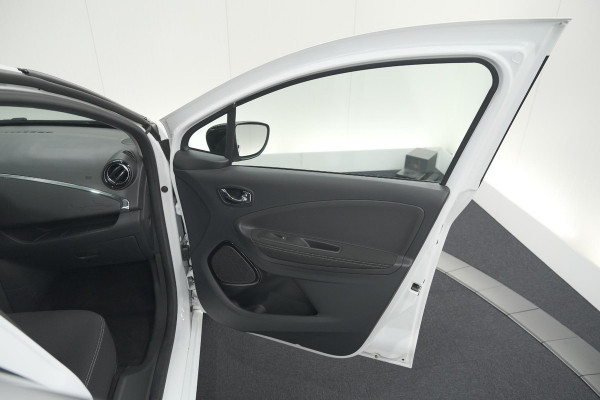 Renault ZOE Q90 Intens Quickcharge 41 kWh | Huuraccu | Navigatie | Parkeersensoren | Climate Control