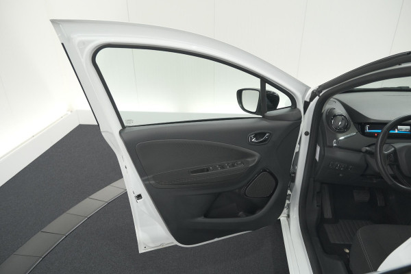 Renault ZOE Q90 Intens Quickcharge 41 kWh | Huuraccu | Navigatie | Parkeersensoren | Climate Control